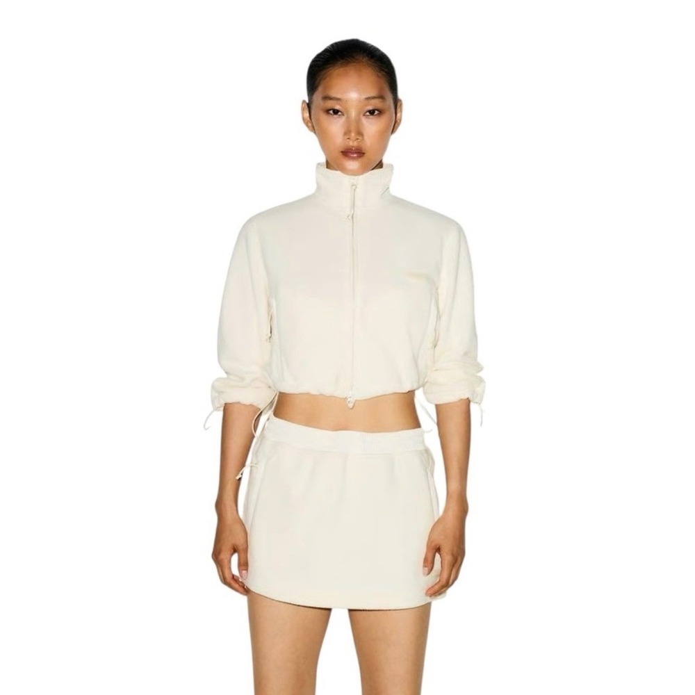 SKIMS Fleece Lounge Mini Skirt Ecru White SK-SKT-10192W Womens Size M NWT